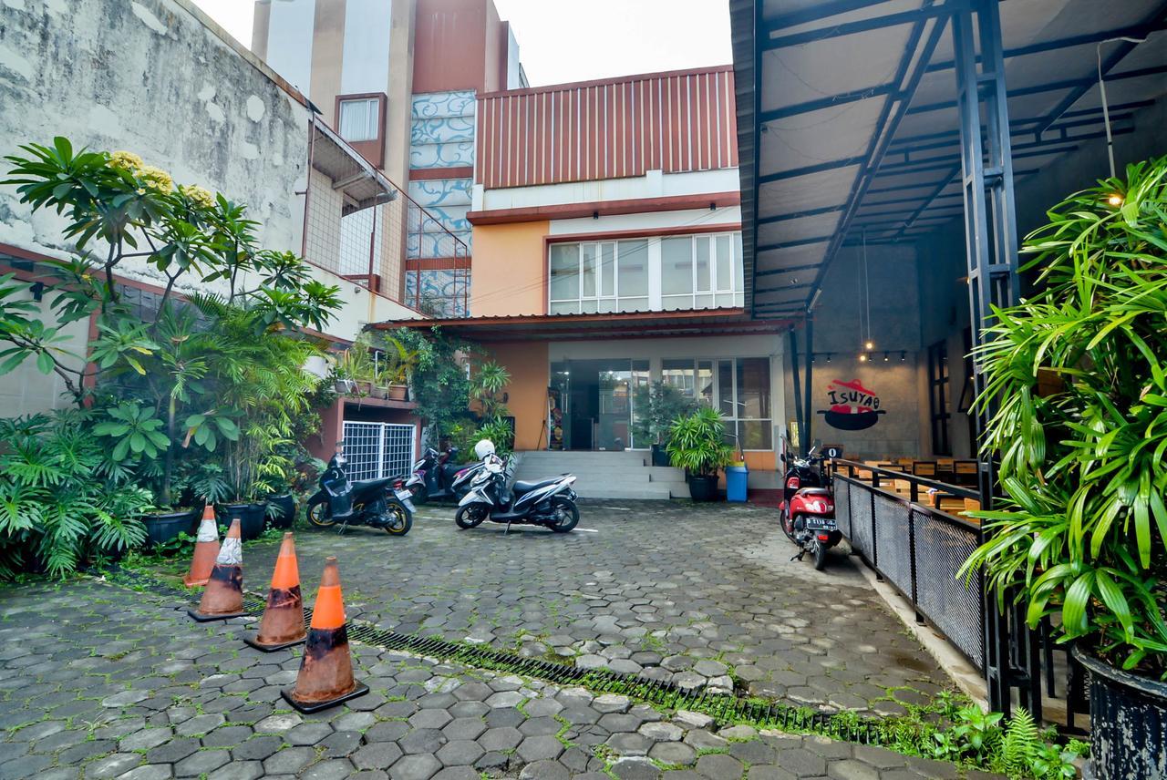 Image Hotel And Resto Bandung Buitenkant foto